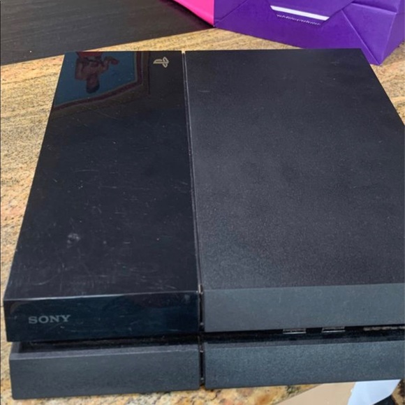 Ps4 - Picture 1 of 2